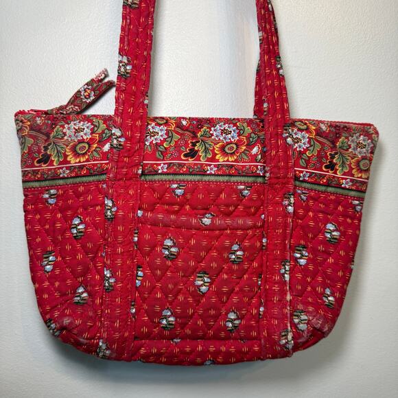 Vera Bradley Provincial Red Floral Print Zip Quilted Shoulder Bag Purse - Picture 2 of 11